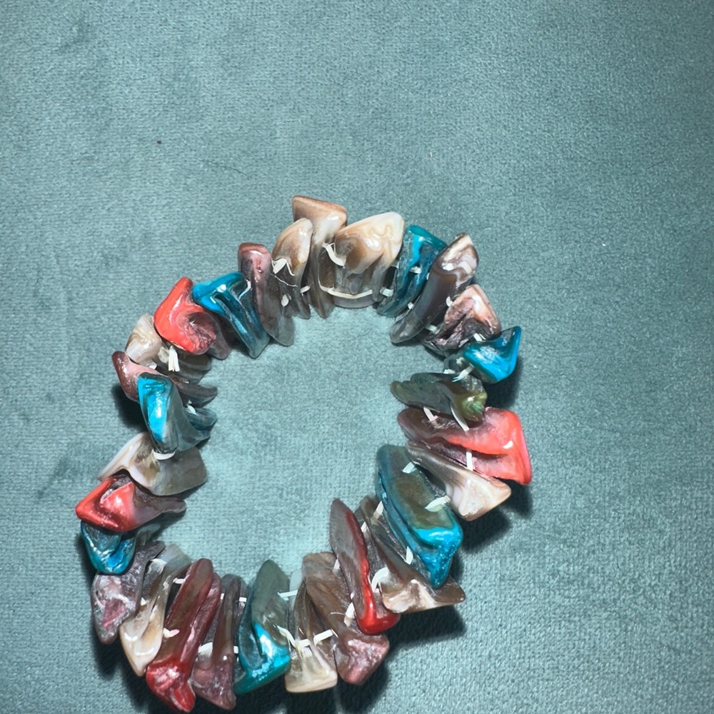 Colored Shell Cuff Elastic Bracelet - image 2